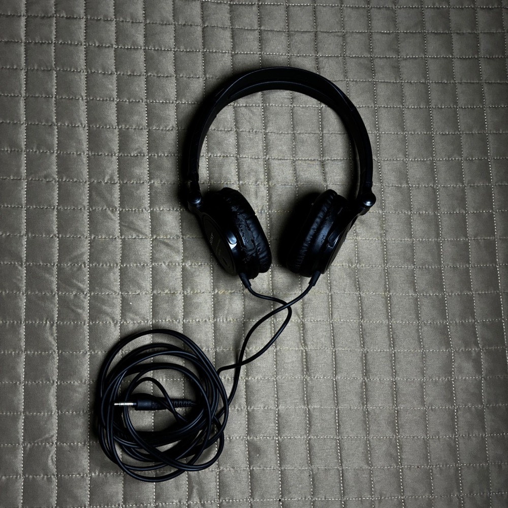 Sony‎ MDR-V150 Studio Monitor Wired Headphones Black DJ Monitoring MDRV150
